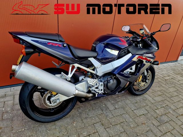 honda - cbr-900-rr-fireblade