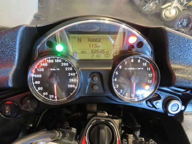 kawasaki - gtr-1400