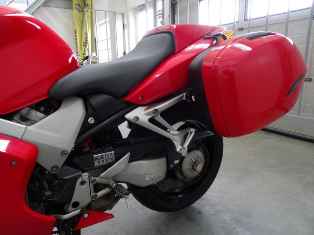 honda - vfr-800-fi-vtec