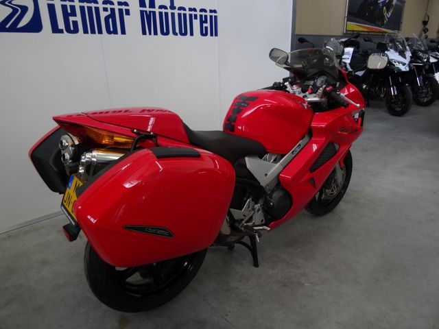honda - vfr-800-fi-vtec