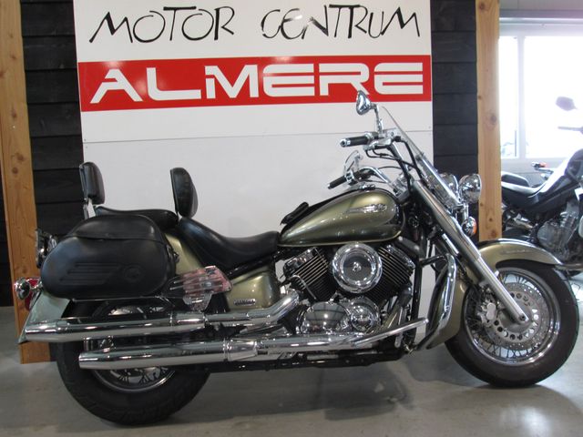 yamaha - xvs-1100-a-dragstar-classic