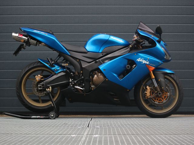kawasaki - ninja-zx-6r