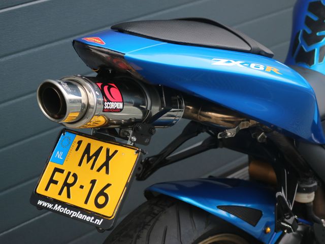 kawasaki - ninja-zx-6r