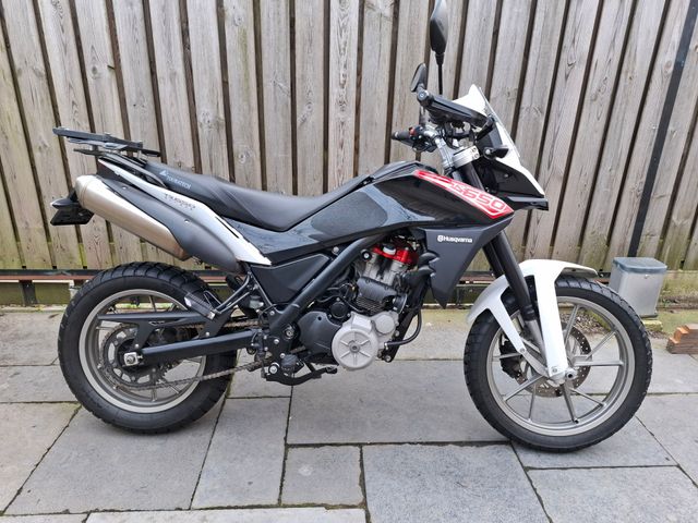 husqvarna - tr-650-strada-abs