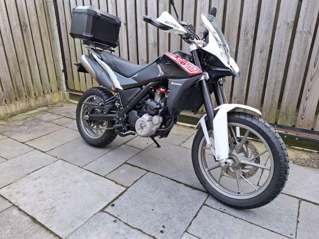 husqvarna - tr-650-strada-abs
