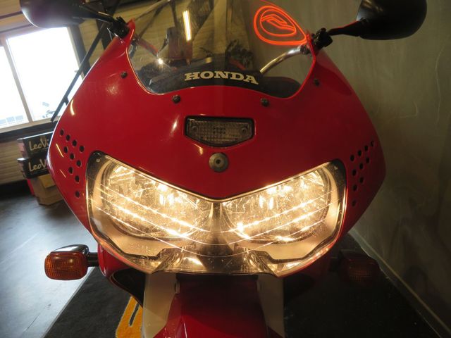 honda - cbr-900-rr-fireblade