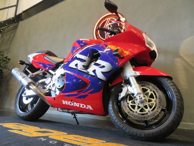 honda - cbr-900-rr-fireblade