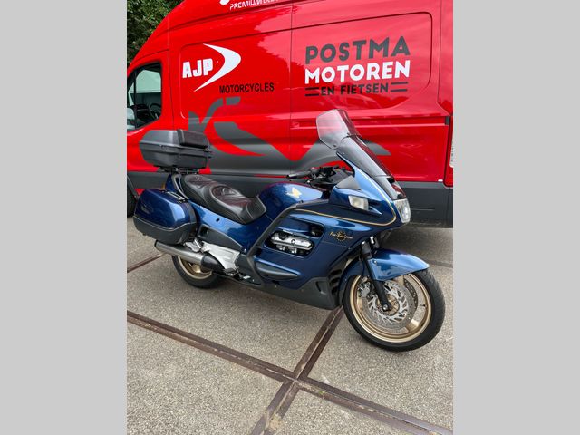 honda - st-1100-pan-european