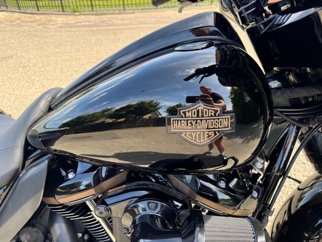 harley-davidson - street-glide-st-flhxst