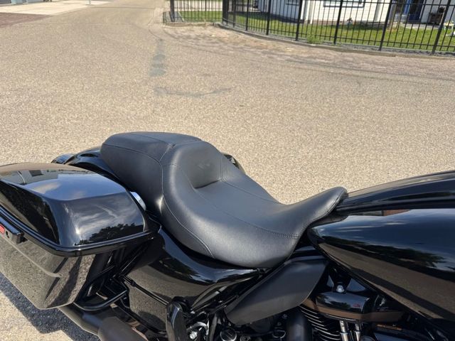 harley-davidson - street-glide-st-flhxst