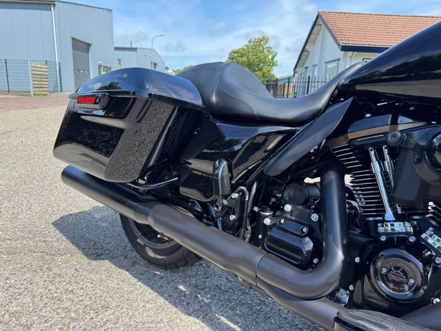 harley-davidson - street-glide-st-flhxst