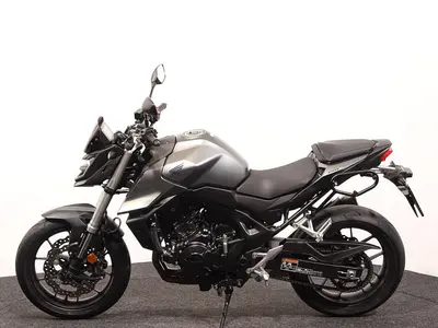 HONDA CB 750 HORNET – foto 4