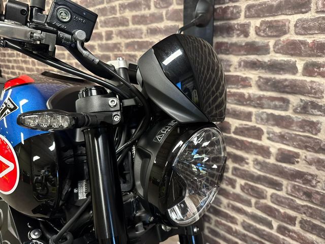 triumph - trident-660