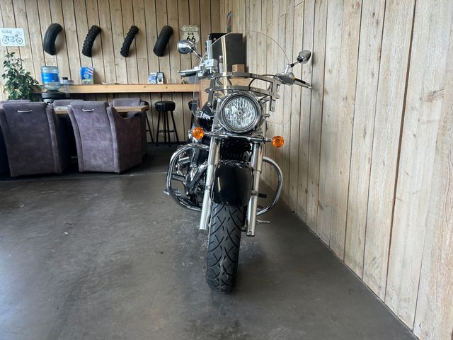 suzuki - c-800-intruder