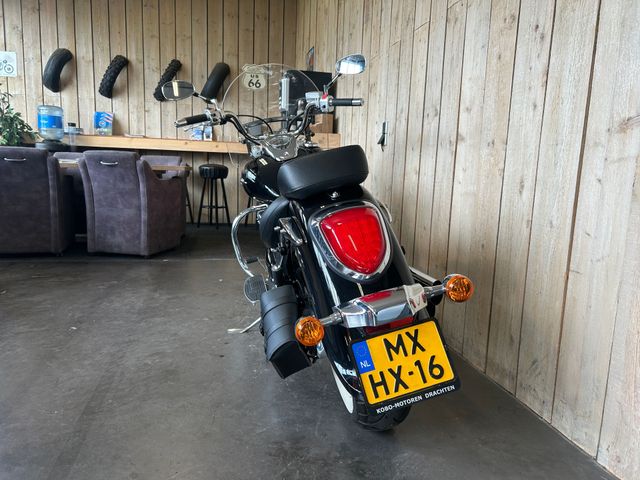suzuki - c-800-intruder