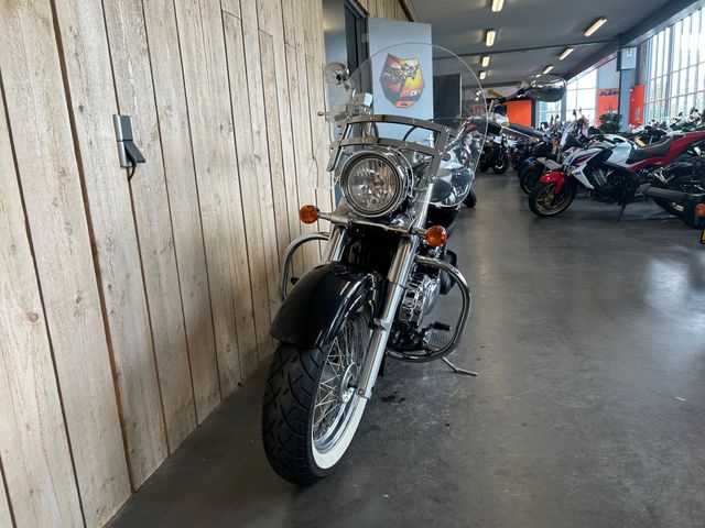 suzuki - c-800-intruder