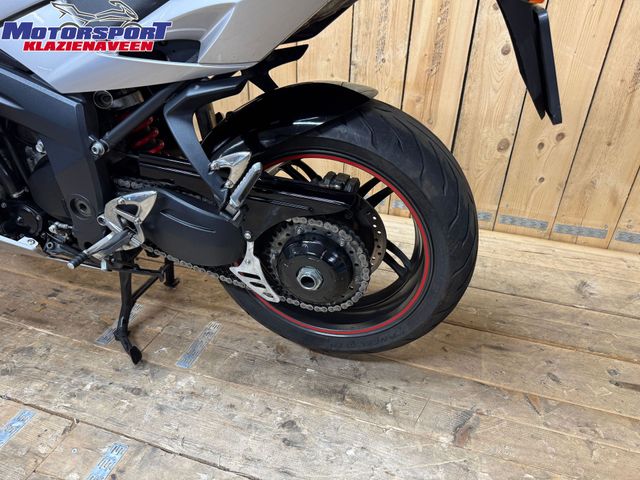 triumph - sprint-st-1050