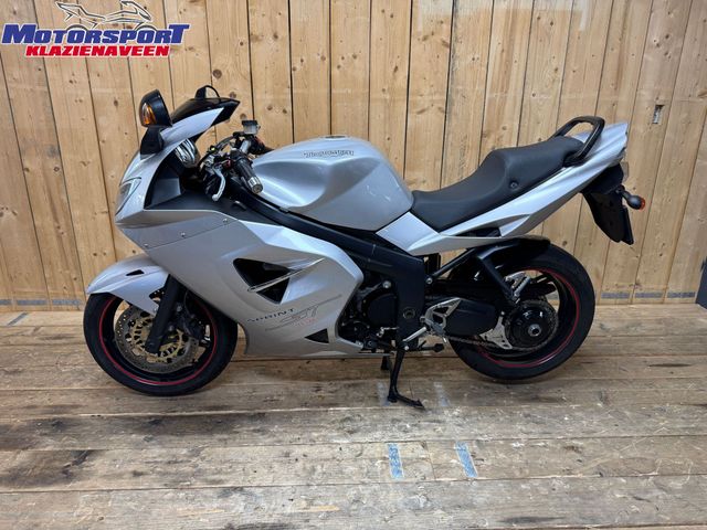 triumph - sprint-st-1050