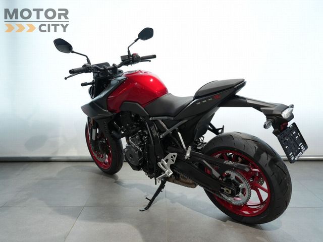 suzuki - gsx-8s