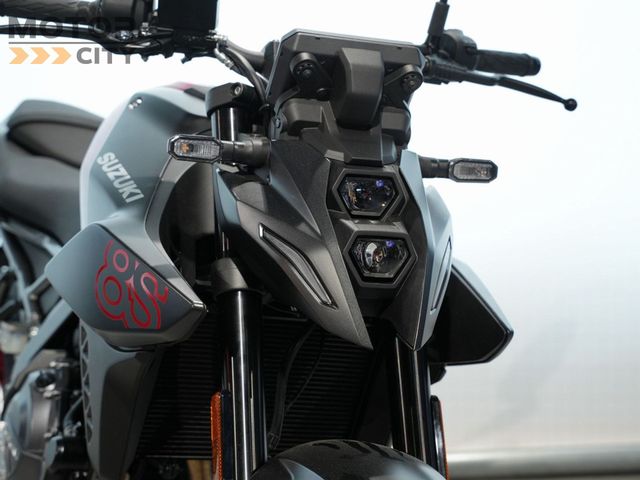 suzuki - gsx-8s