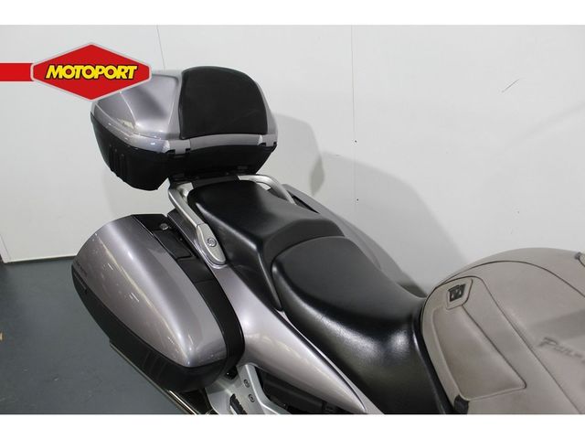 honda - st-1300-pan-european