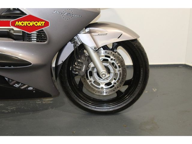 honda - st-1300-pan-european