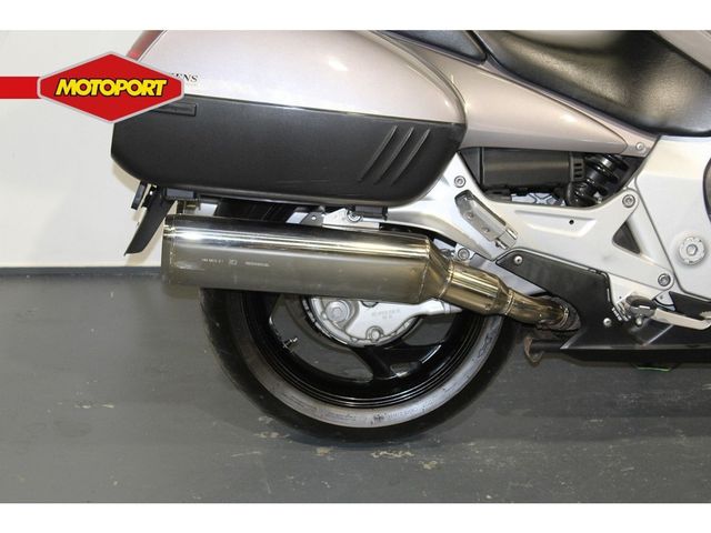 honda - st-1300-pan-european