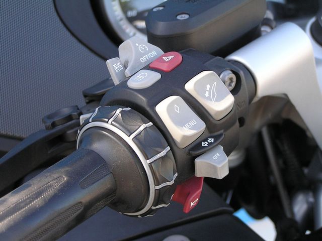 bmw - r-1200-rt