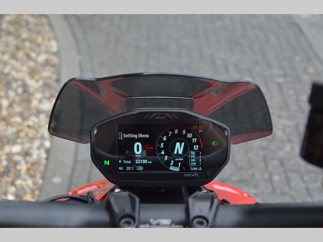 ducati - streetfighter-v2