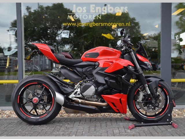 ducati - streetfighter-v2
