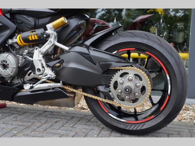 ducati - streetfighter-v2