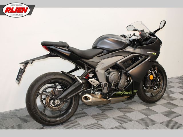 triumph - daytona-660