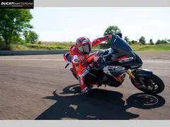 Ducati Multistrada V4 RS 2026 nieuw – foto 2 van 13
