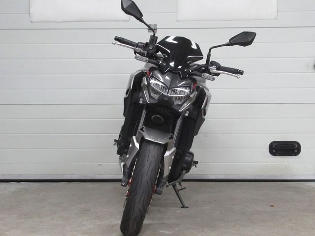 kawasaki - z900