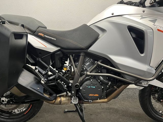 ktm - 1290-super-adventure