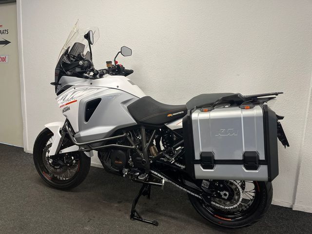 ktm - 1290-super-adventure
