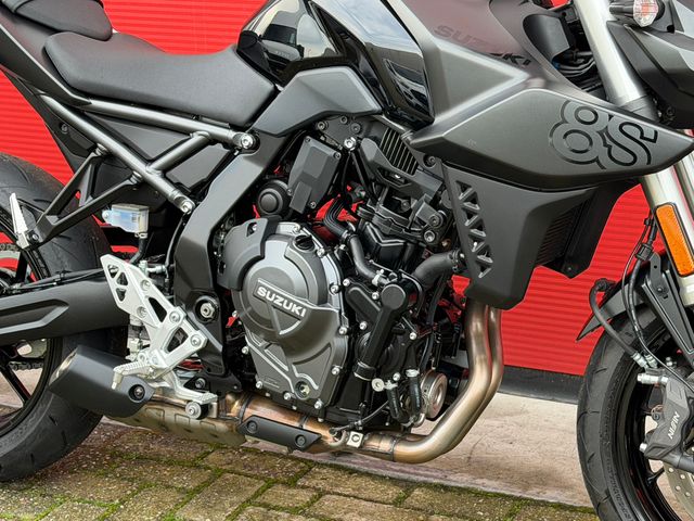 suzuki - gsx-8s
