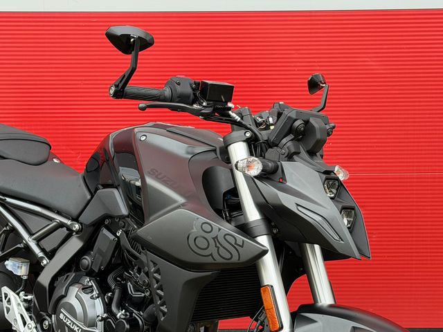 suzuki - gsx-8s