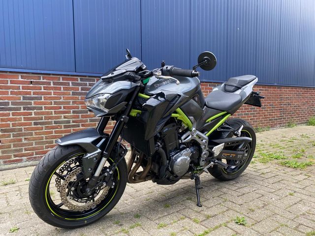 kawasaki - z900