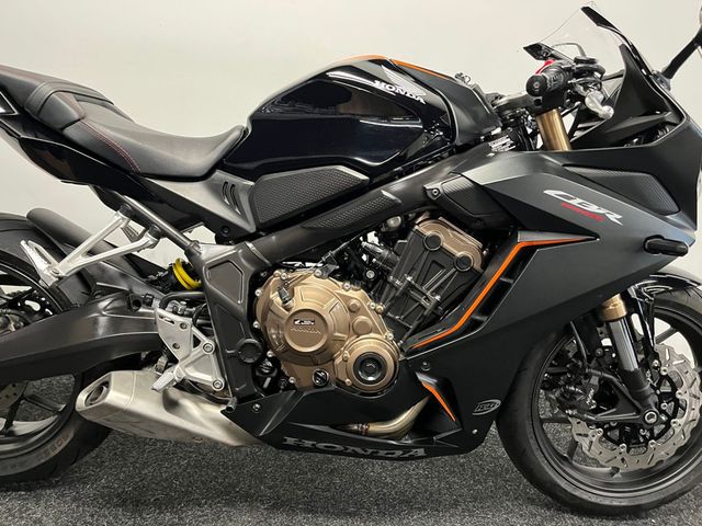 honda - cbr-650-r