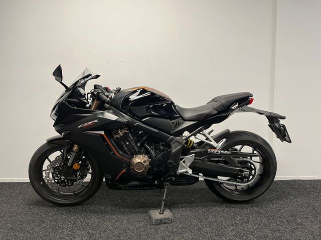 honda - cbr-650-r