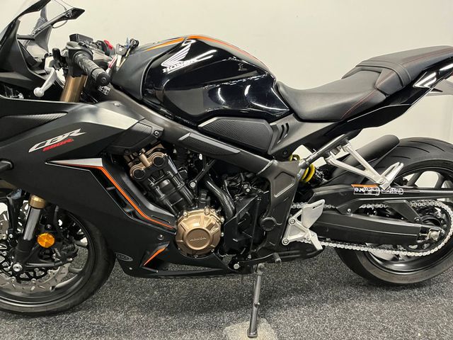 honda - cbr-650-r