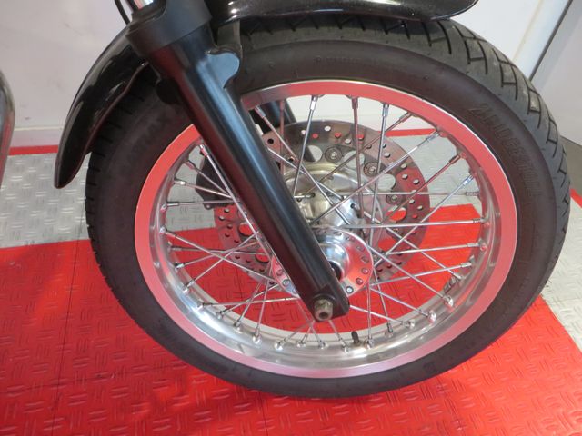 triumph - thruxton-900