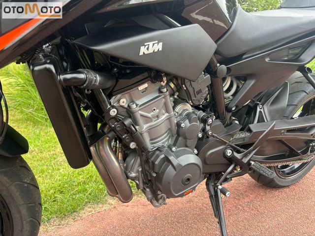 ktm - 890-duke