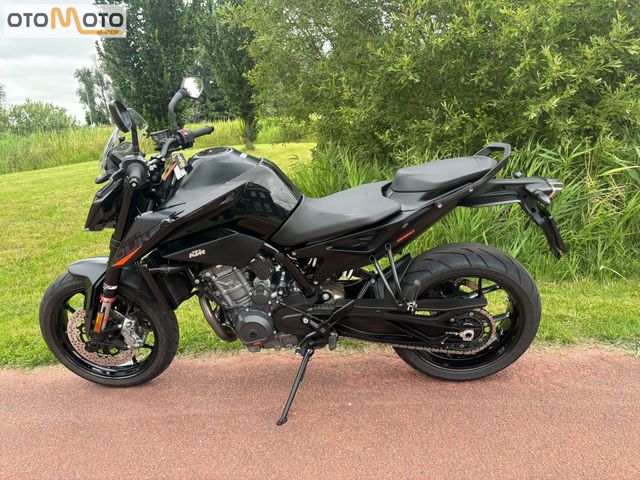 ktm - 890-duke