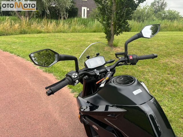 ktm - 890-duke