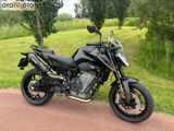 KTM 890 DUKE