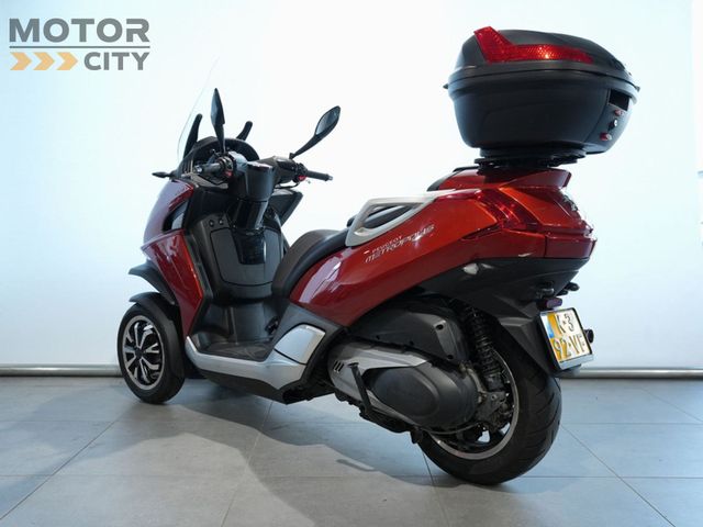 peugeot - metropolis-400