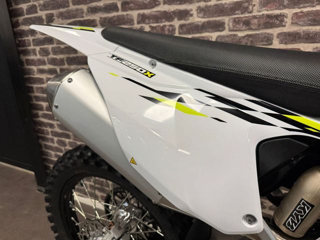triumph - tf-250-x