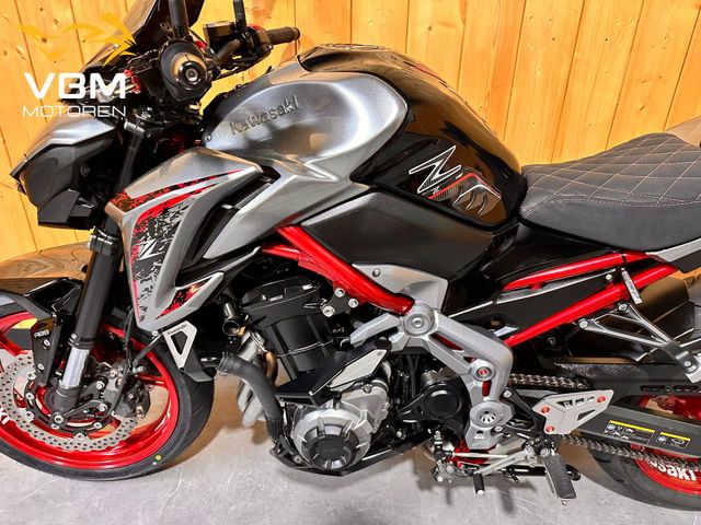 kawasaki - z900